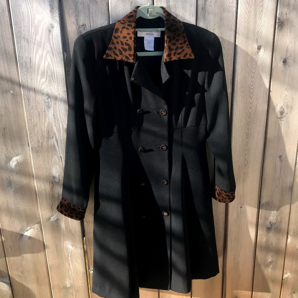 Jones New York  Coat Black w/ Leopard Trim Size 8